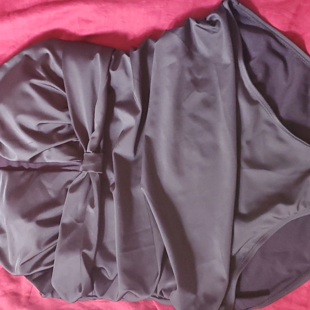 1 piece bathing suit